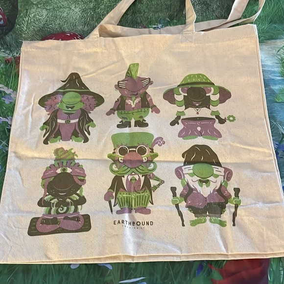 Gnomes Tote Bag (EB Exclusive), NWT - Picture 3 of 5